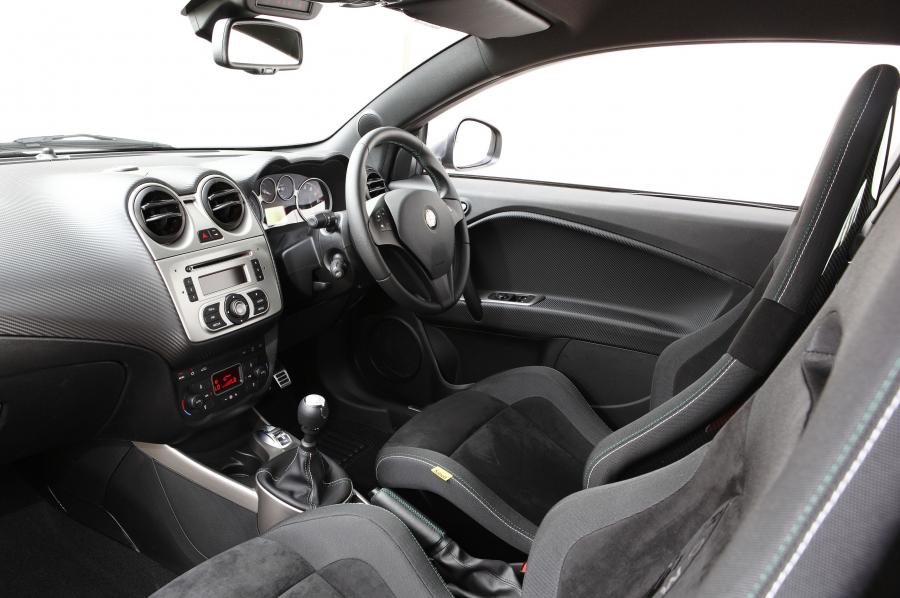 Интерьер Alfa Romeo MiTo Quadrifoglio Verde (955) 2011 года  (AU) (фото 21 из 21)
